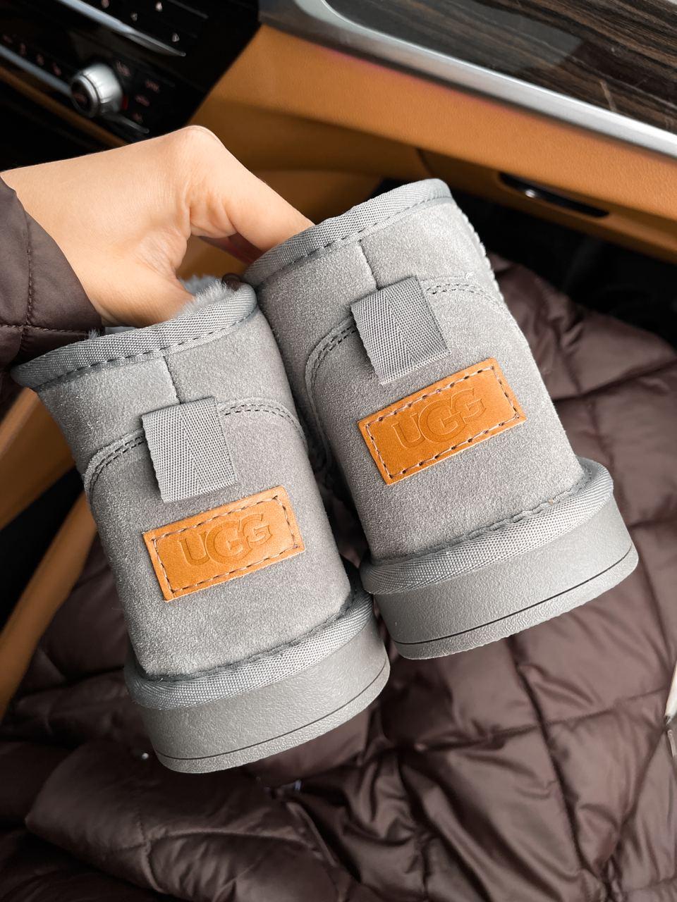 UGG Ultra Mini Light Grey