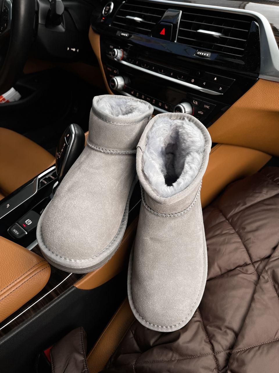 UGG Ultra Mini Light Grey