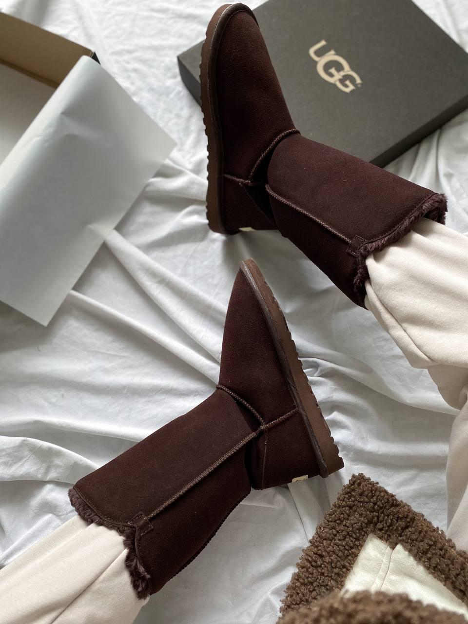UGG Bailey Button Triplet II High Brown