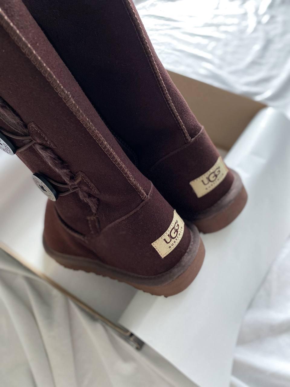 UGG Bailey Button Triplet II High Brown
