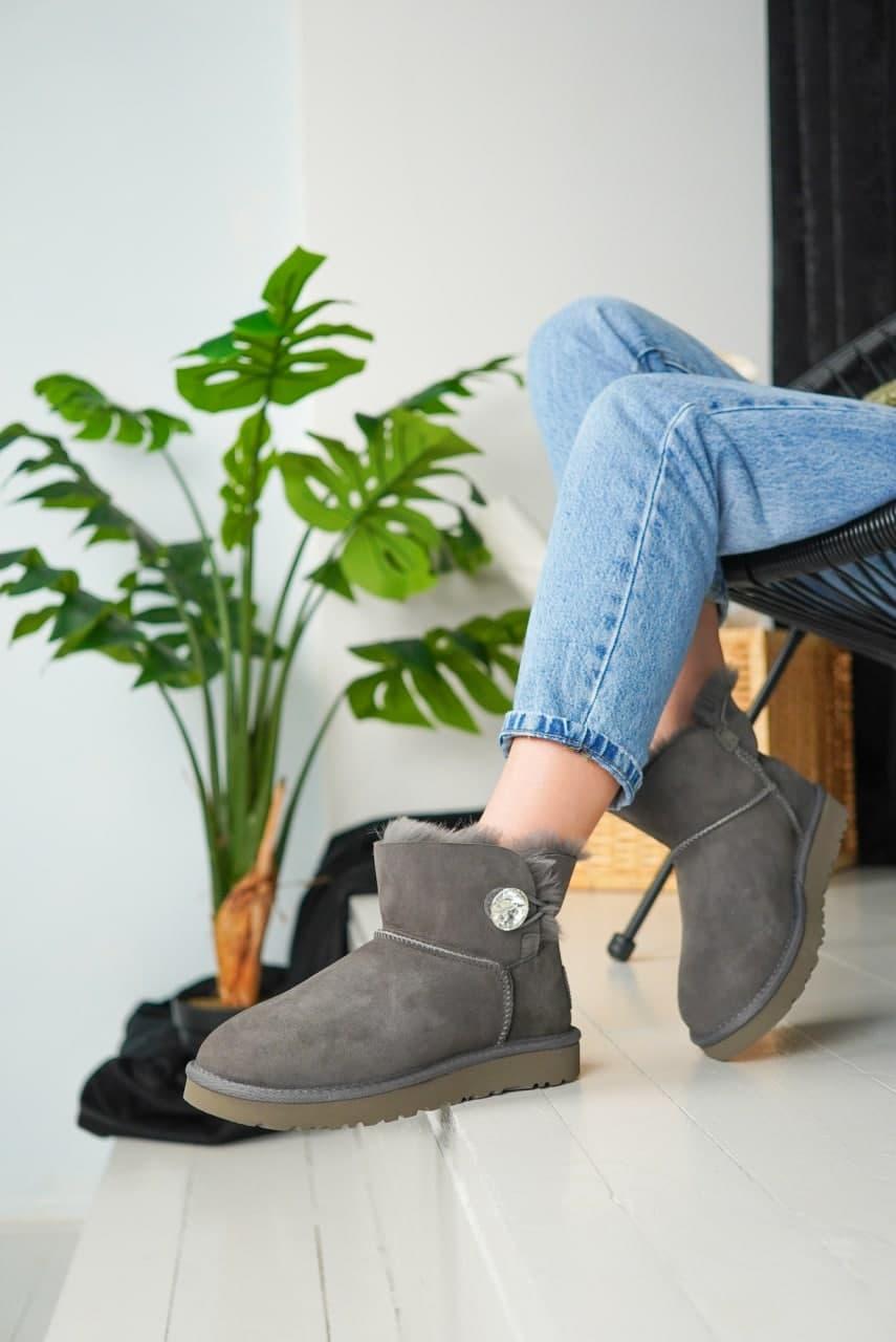 UGG Grey 4