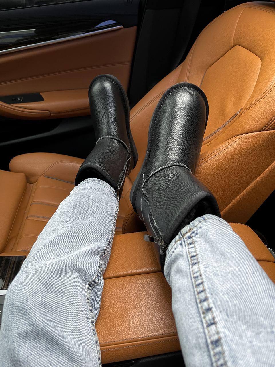 UGG Classic High Zip Black v2