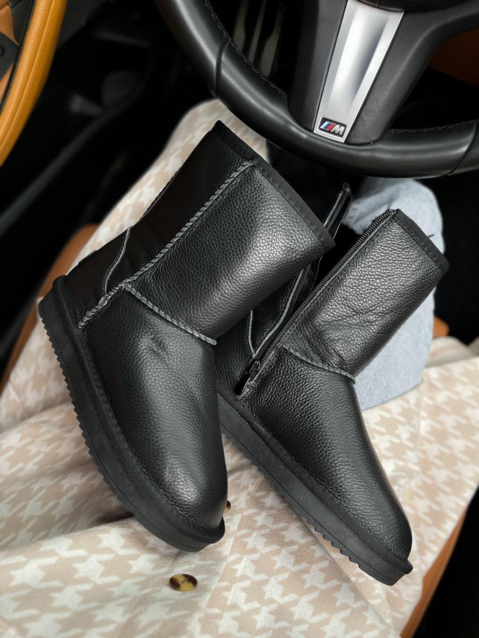 UGG Classic High Zip Black v2