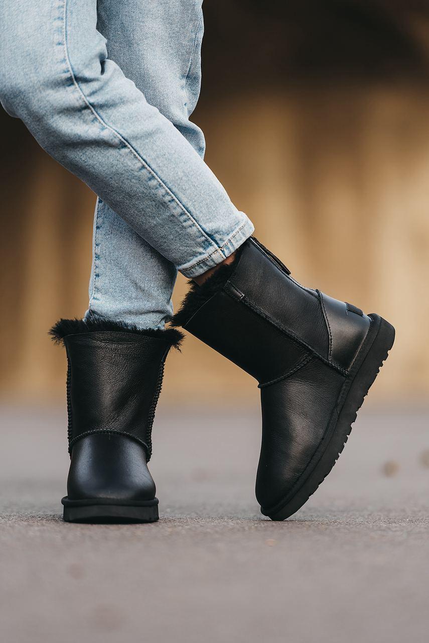 UGG Classic High Zip Black