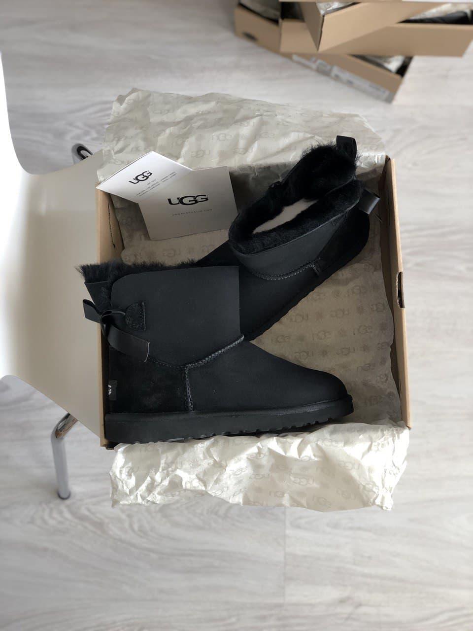 UGG Bailey Bow Black