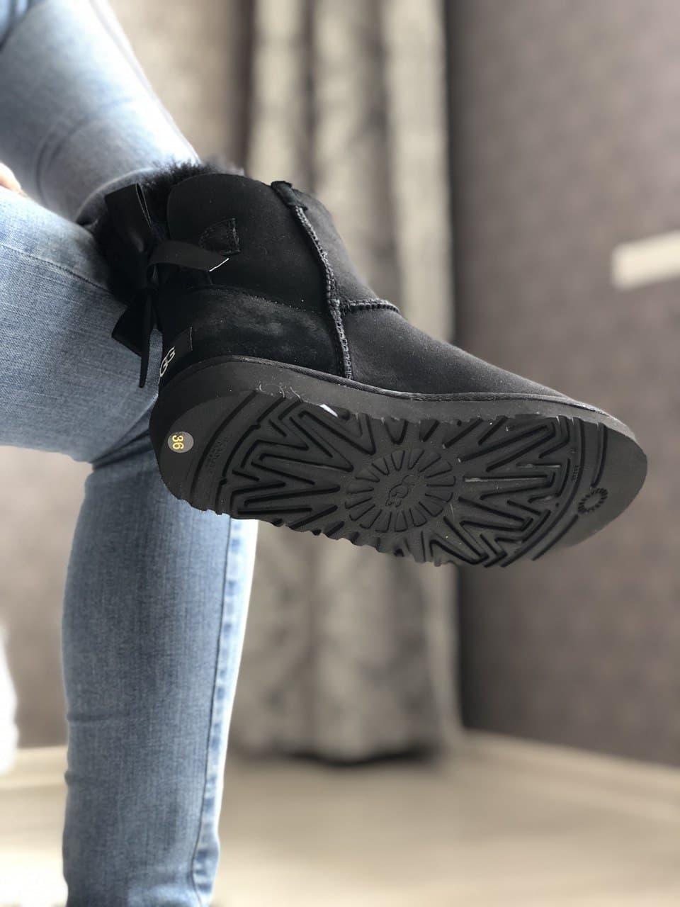 UGG Bailey Bow Black