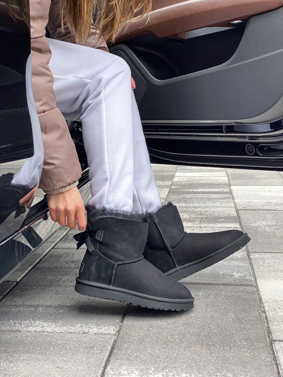 UGG Bailey Bow Black