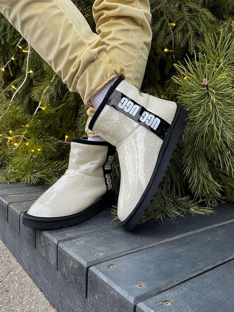 Ugg Classic Clear Mini Natural Black