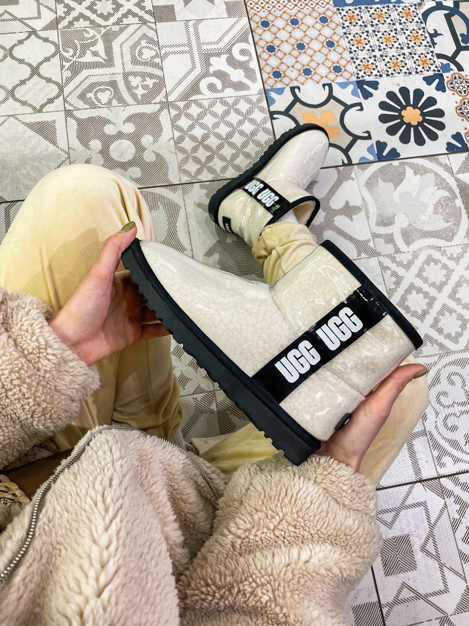 Ugg Classic Clear Mini Natural Black