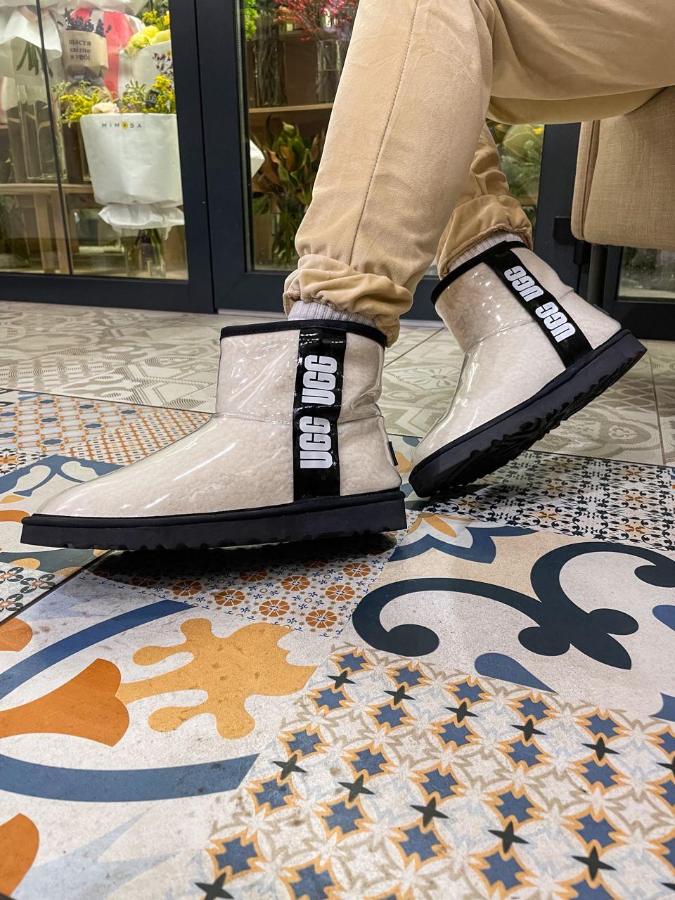 Ugg Classic Clear Mini Natural Black