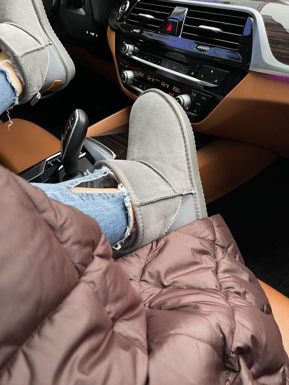 UGG Mini Classic Gray