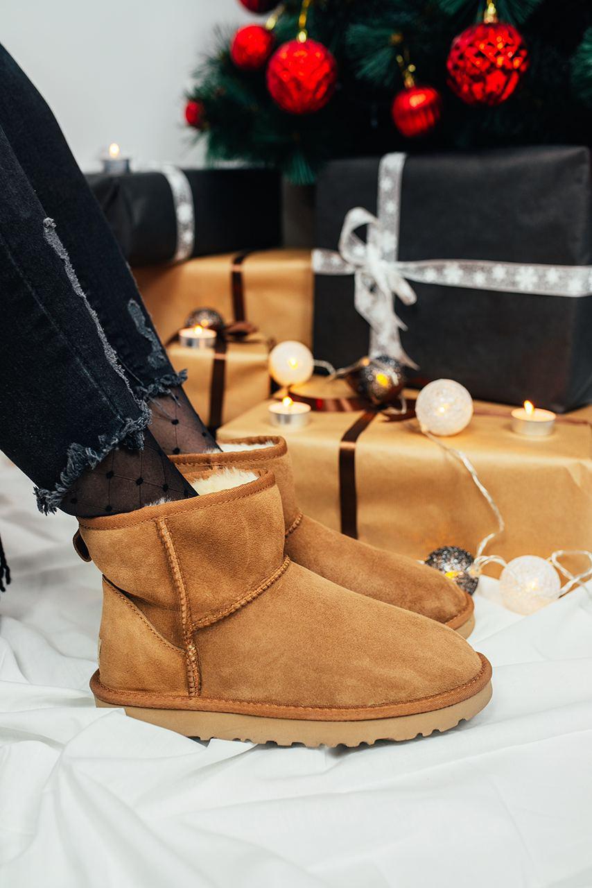 UGG Classic Mini Chestnut