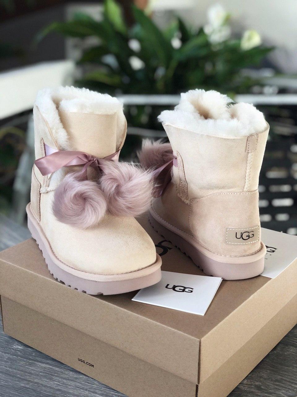 UGG Gita Powder Pink Suede v2