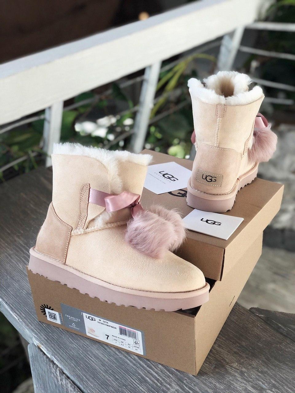 UGG Gita Powder Pink Suede v2