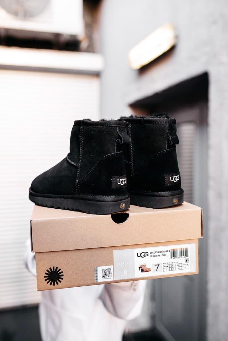 UGG Classic Mini Black 2