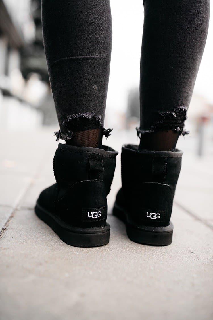UGG Classic Mini Black 2