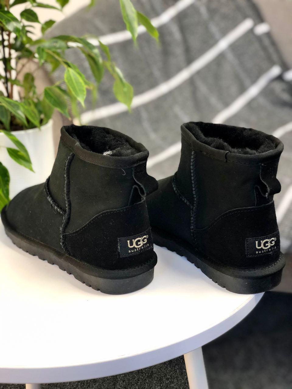 UGG Classic High Black Metallic 2