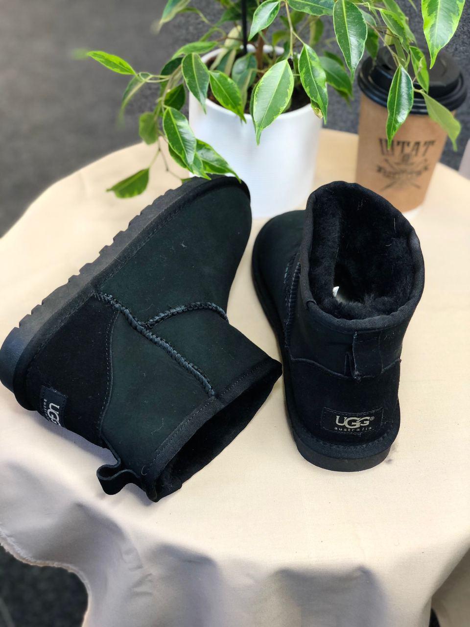 UGG Classic High Black Metallic 2