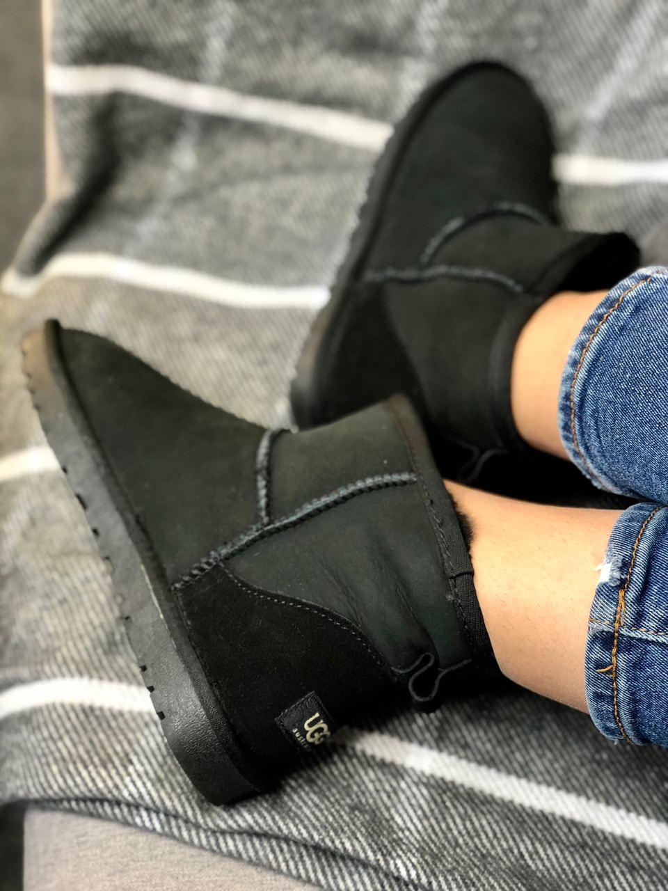 UGG Classic High Black Metallic 2