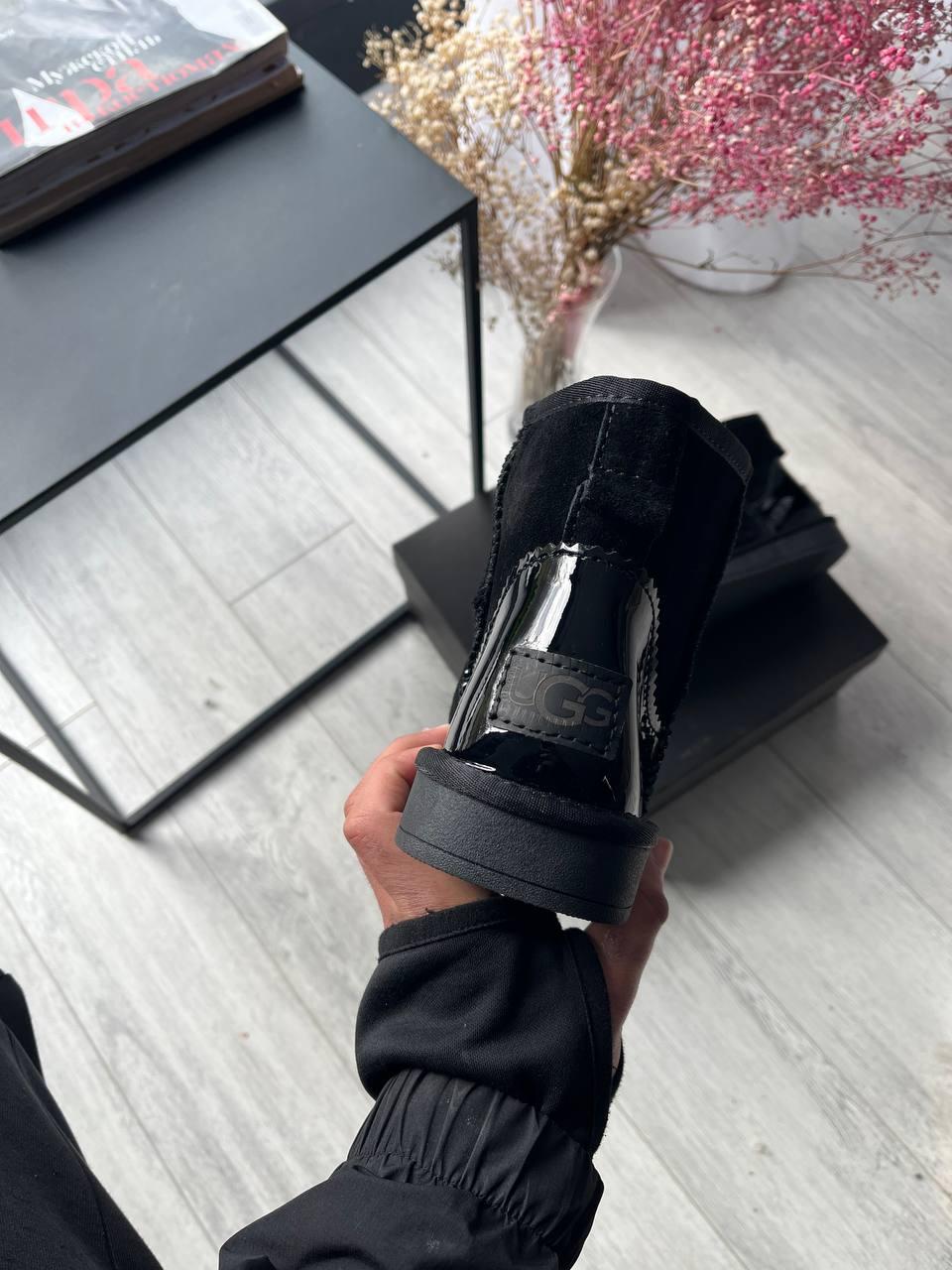 UGG Black (Лакований Задник)