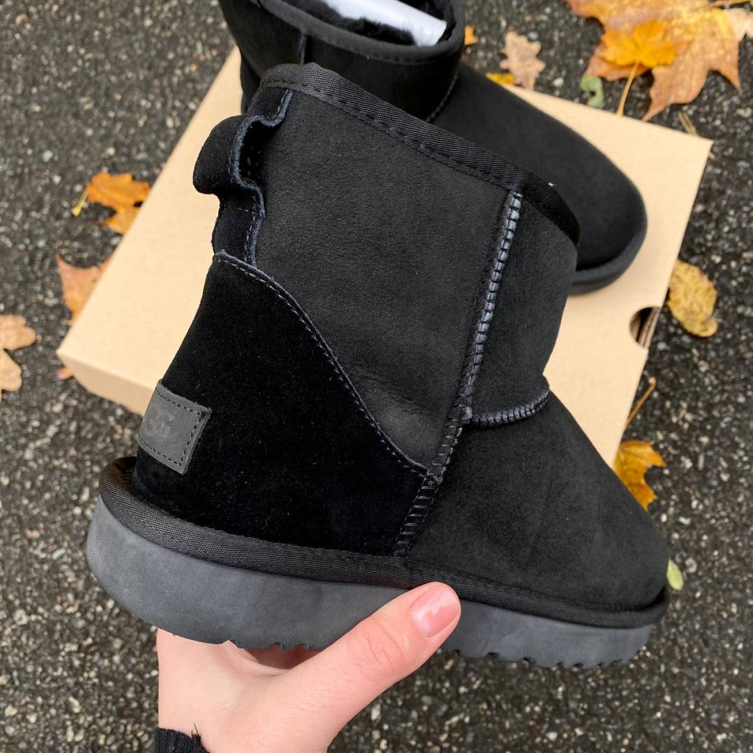 UGG Classic Mini Black