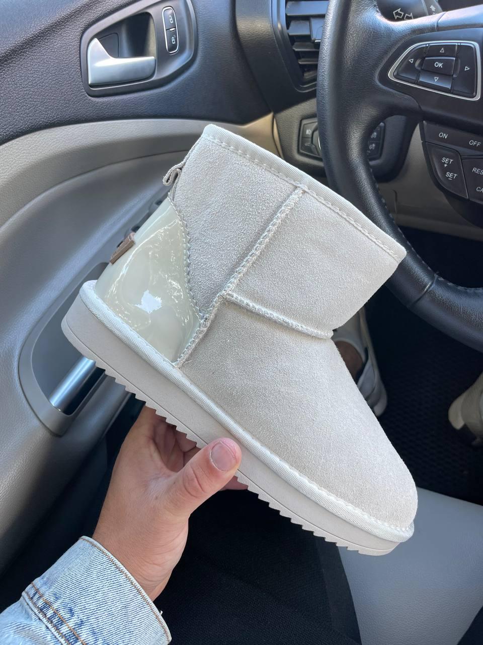 UGG Classic Light Mokko No Logo
