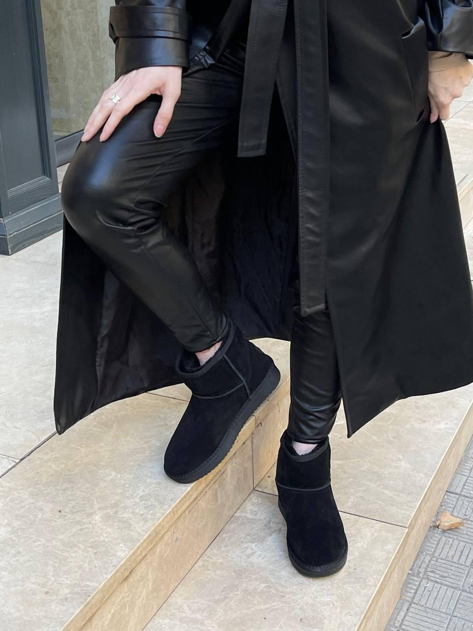 UGG Classic Black