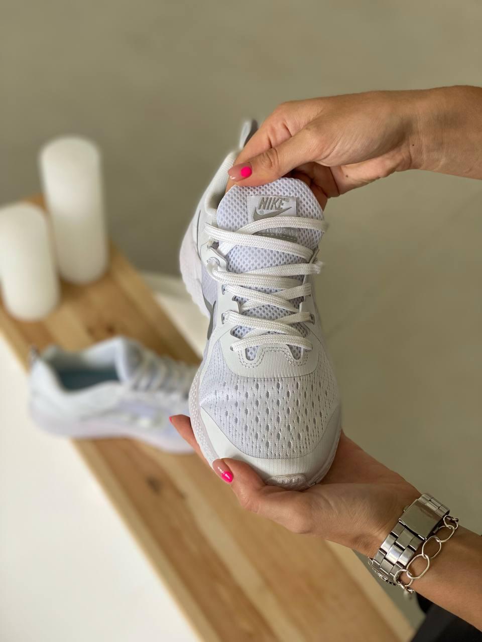 Nike Zoom White Silver