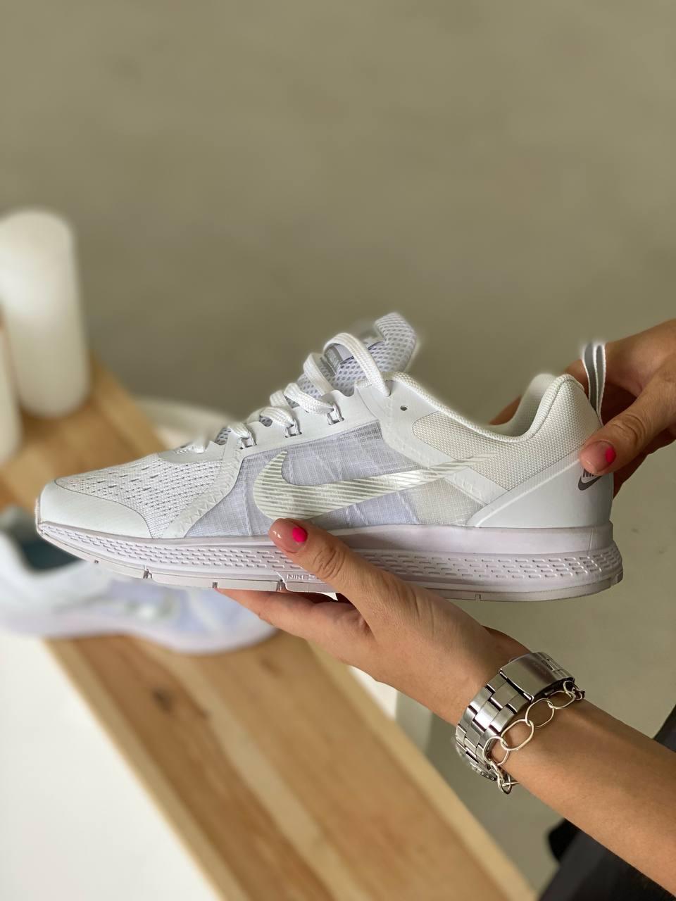 Nike Zoom White Silver