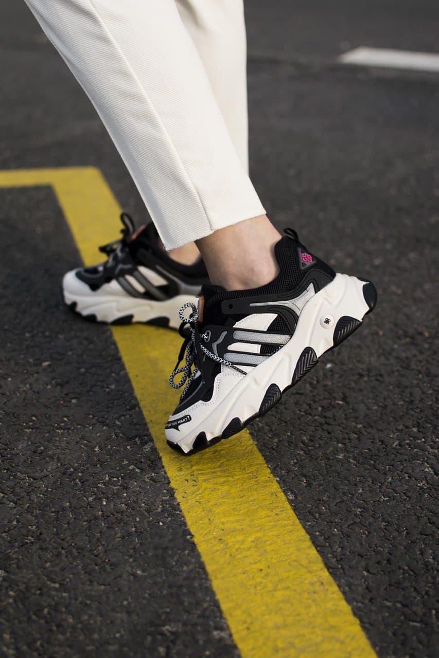 No Brand Shoes White Black 1