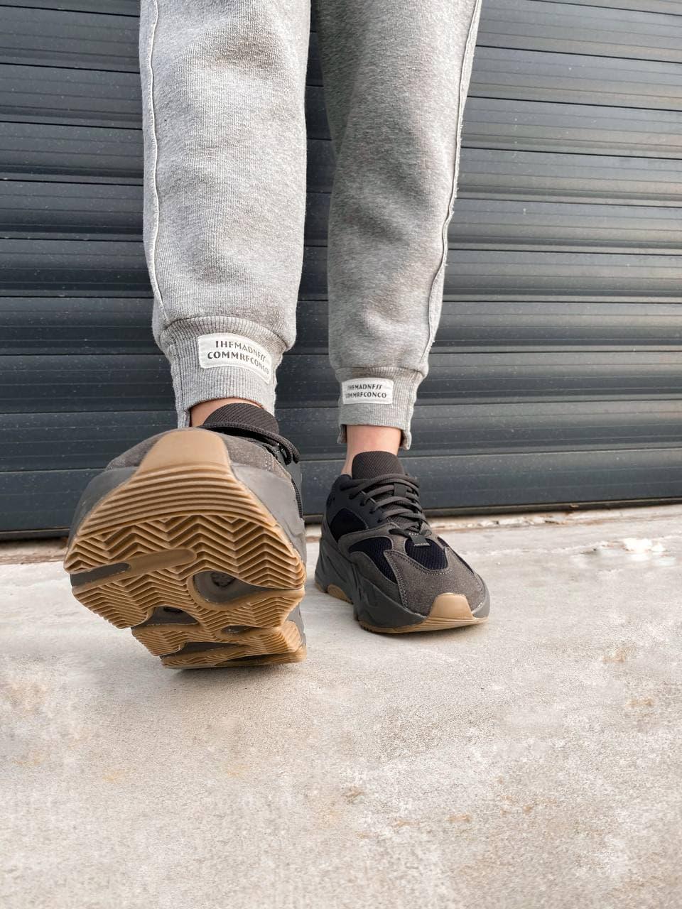 Adidas Yeezy Boost 700 V1 Wave Runner «Black Raw Rubber» 2