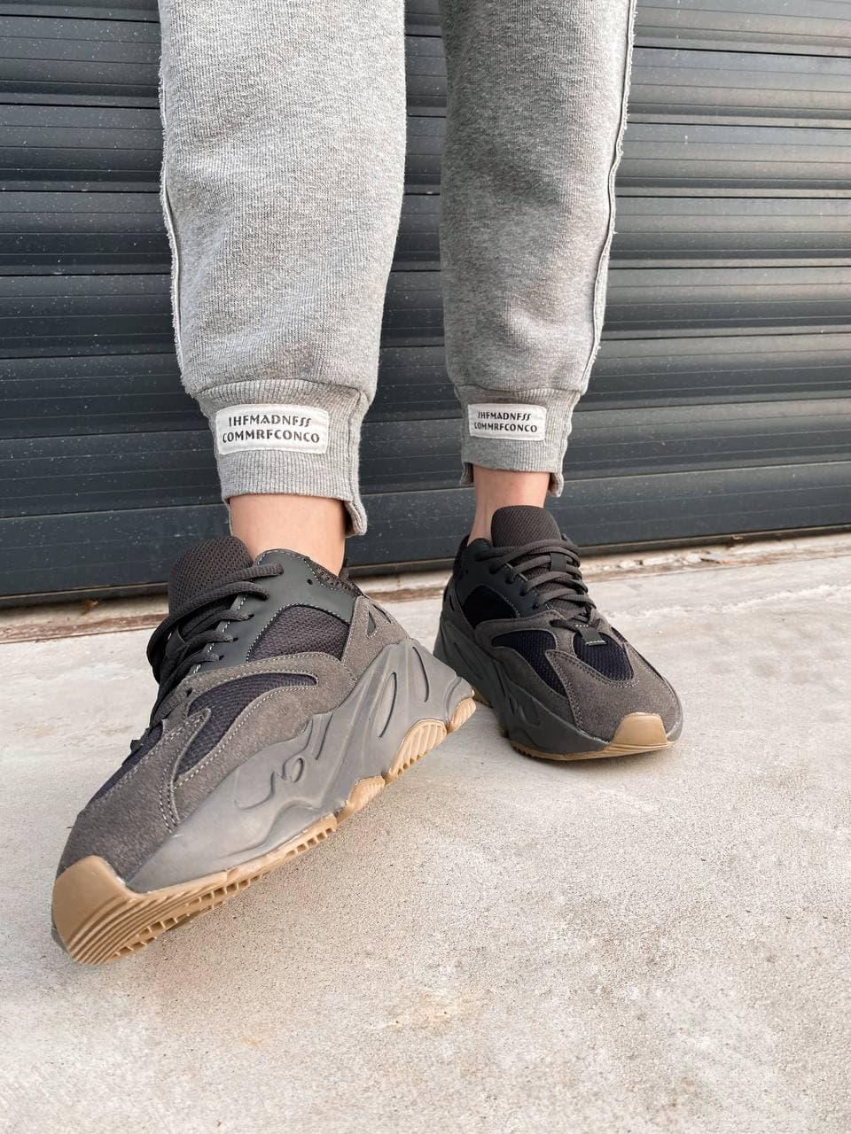 Adidas Yeezy Boost 700 V1 Wave Runner «Black Raw Rubber» 2