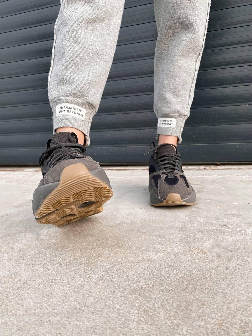 Adidas Yeezy Boost 700 V1 Wave Runner «Black Raw Rubber» 2