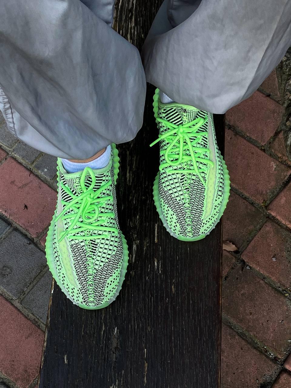 Adidas Yeezy Boost 350 v2 Yeezreel
