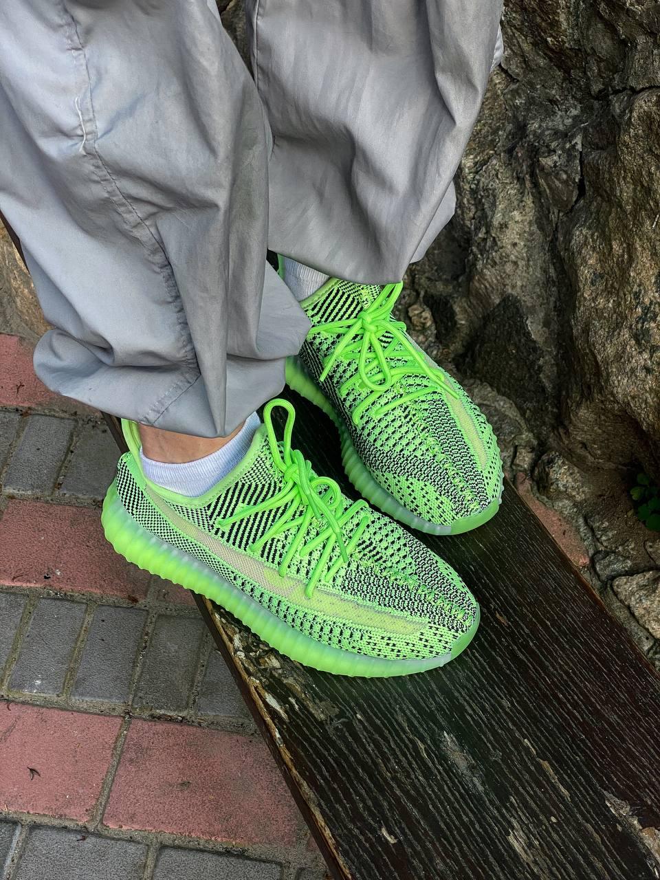 Adidas Yeezy Boost 350 v2 Yeezreel