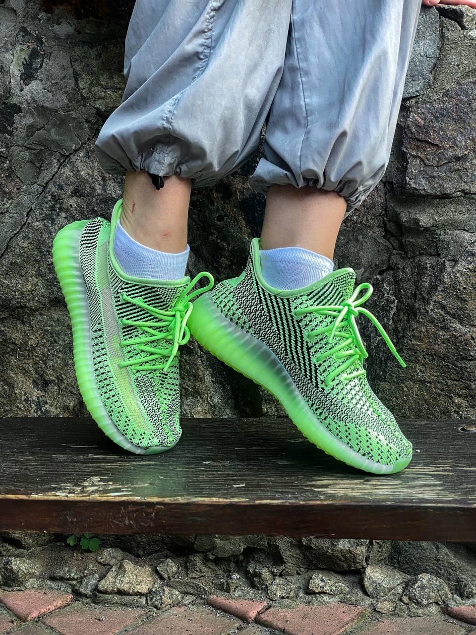 Adidas Yeezy Boost 350 v2 Yeezreel