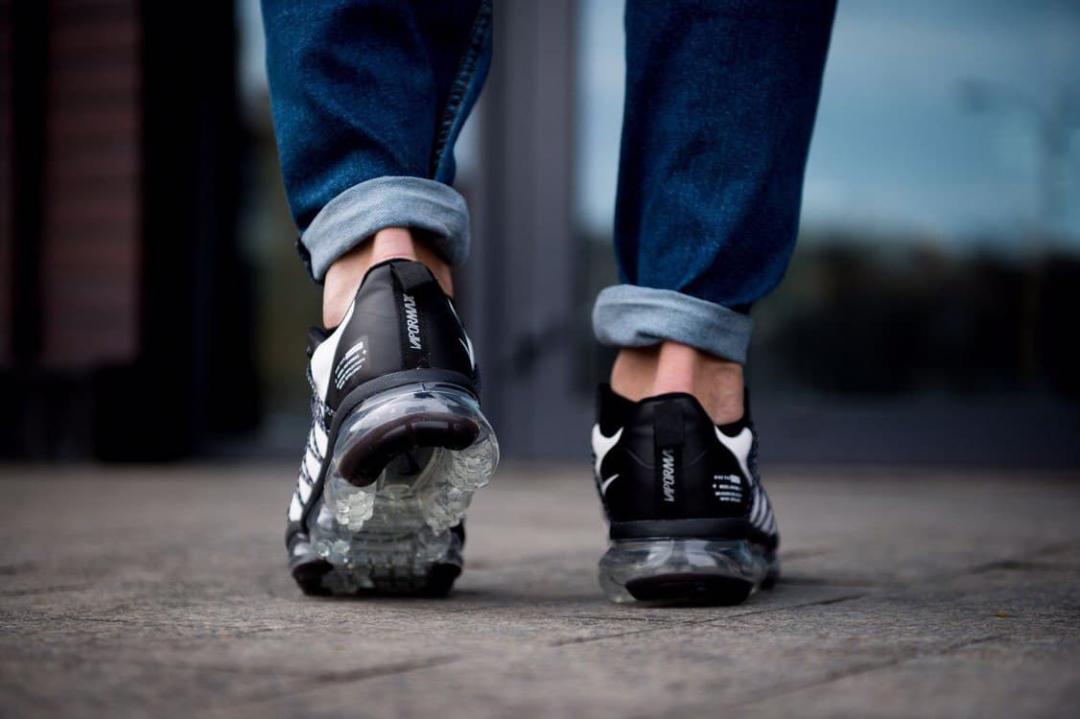 Nike Vapor Max Plus 2019 Pink White Black 1