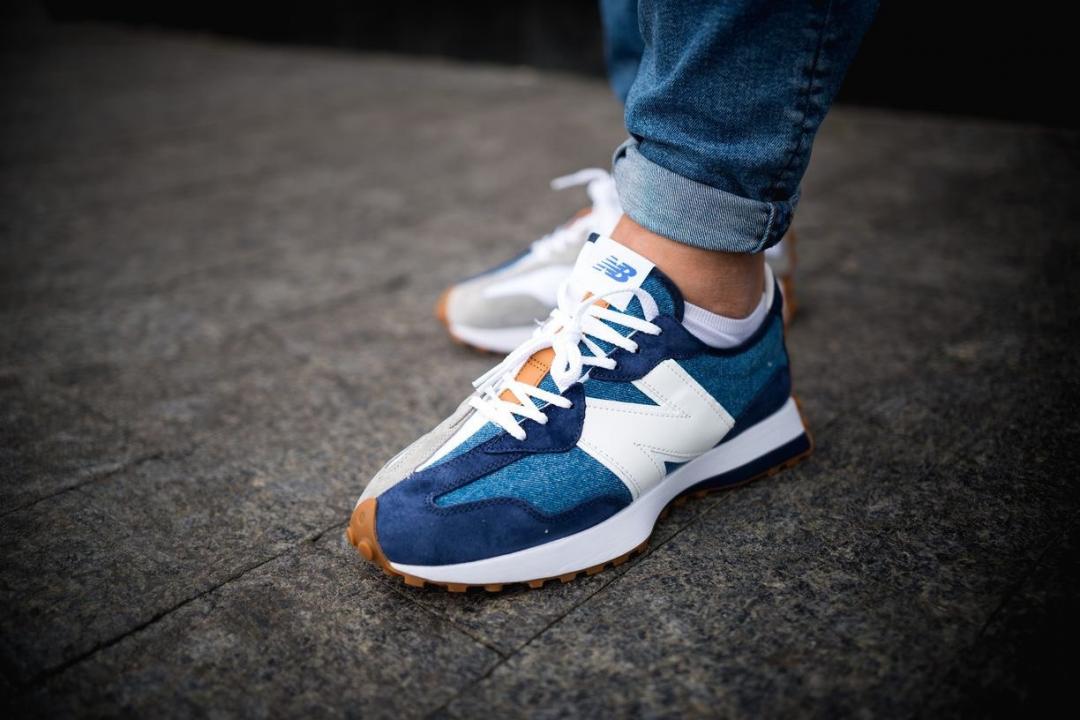 New Balance 327 Blue Levi’s