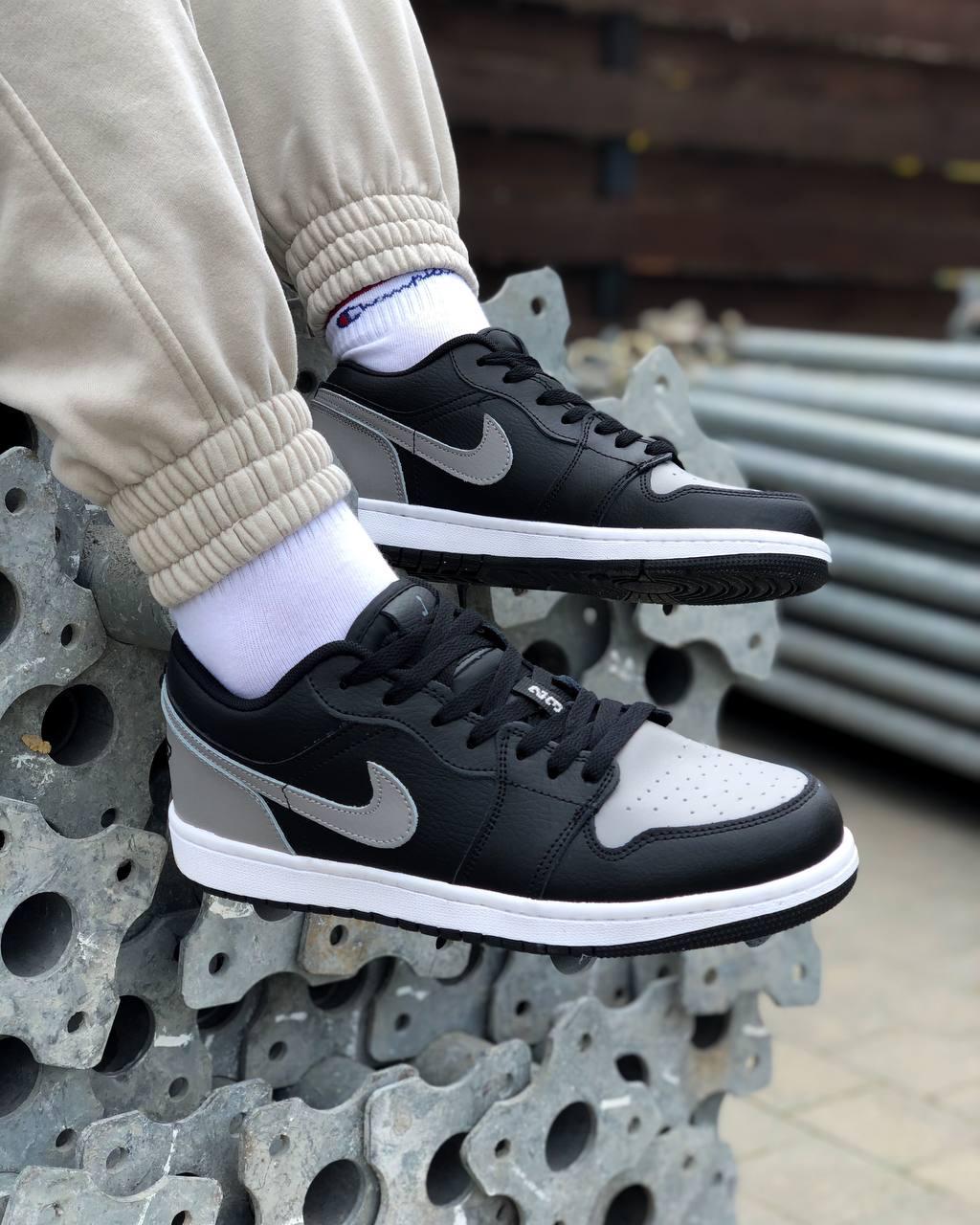Nike Air Jordan Retro 1 Low Black Grey White 1
