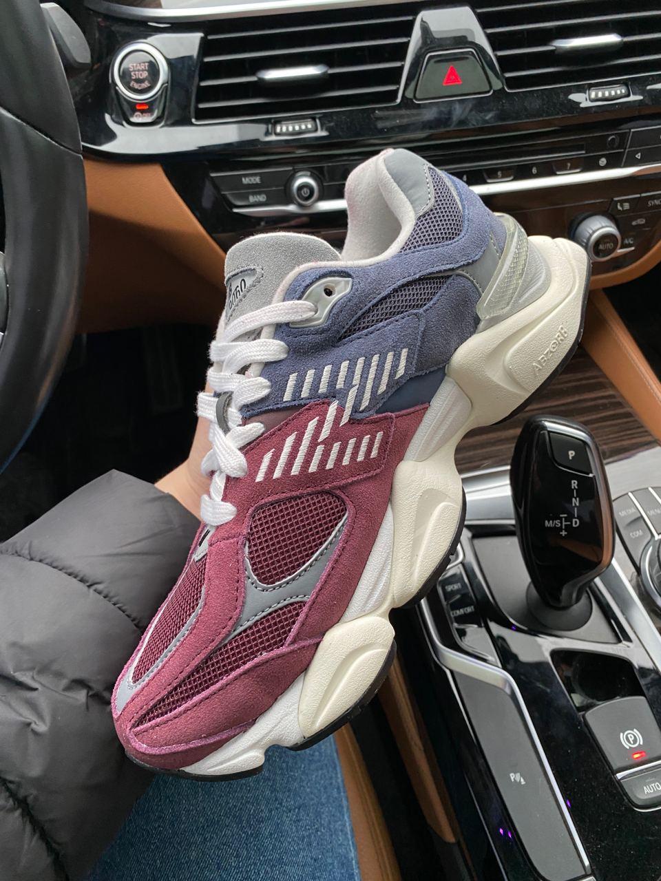 New Balance 9060 Bordo Blue