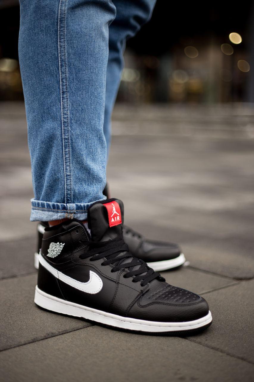 Nike Air Jordan 1 High Black White Winter