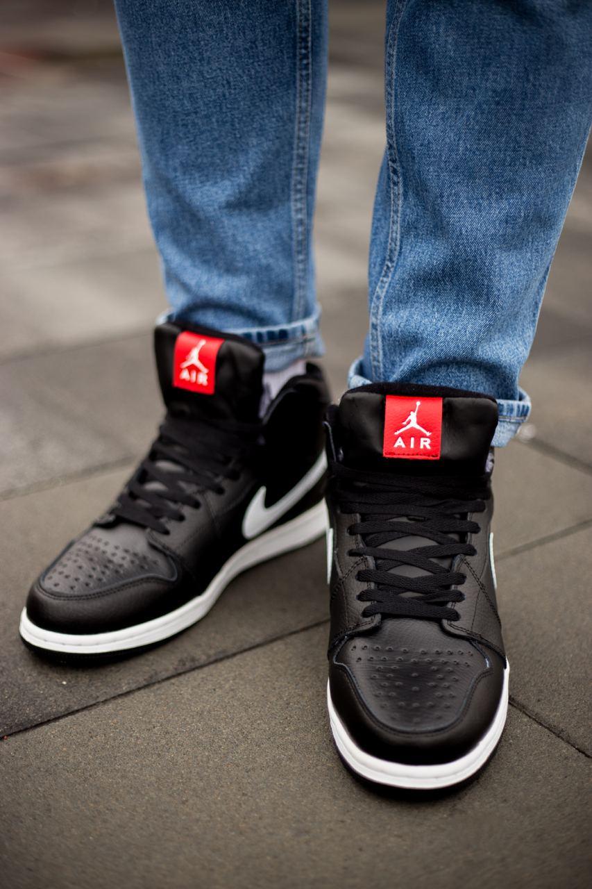 Nike Air Jordan 1 High Black White Winter