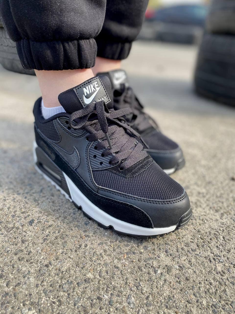 Nike Air Max 90 Black White 1
