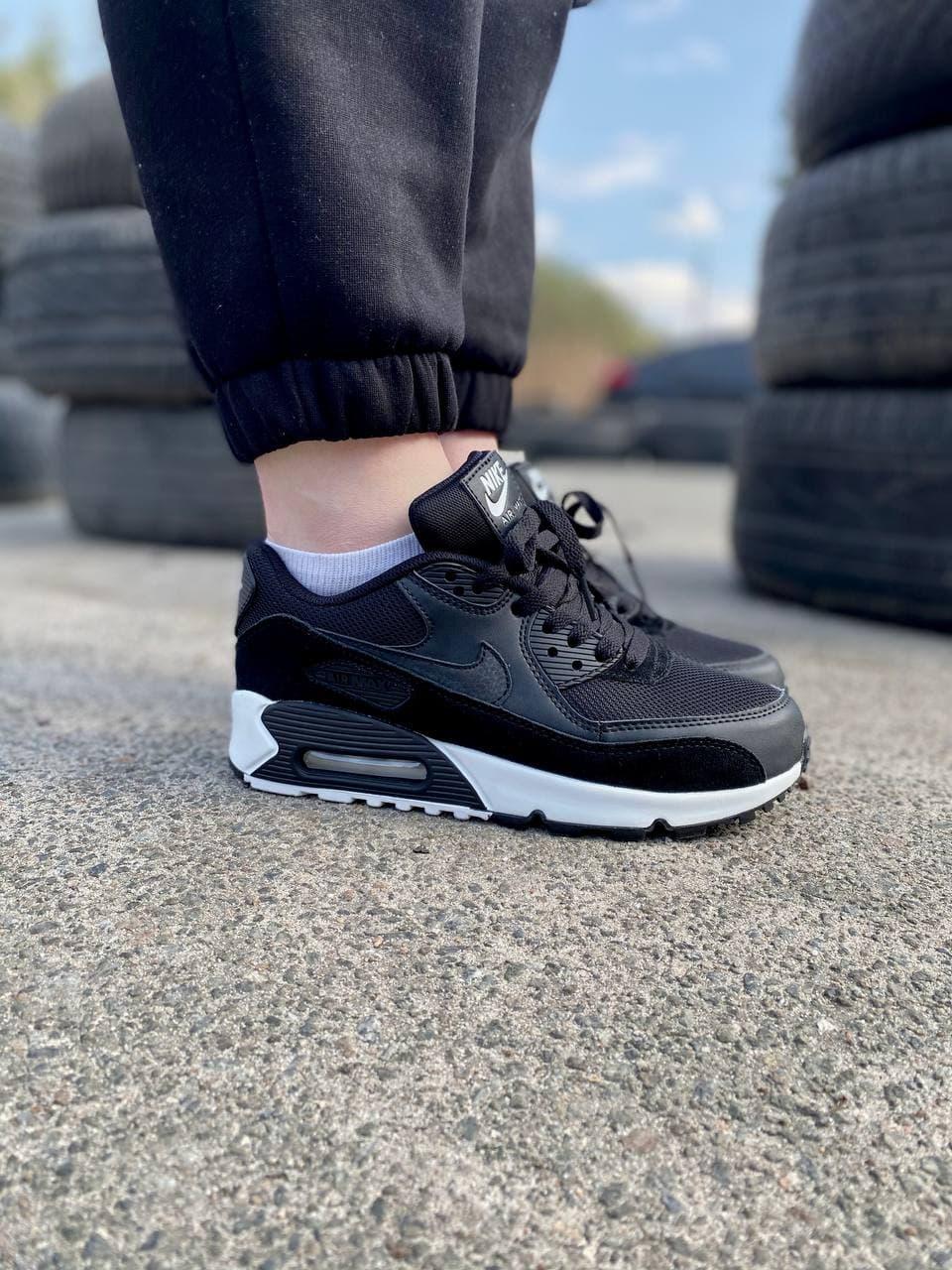 Nike Air Max 90 Black White 1