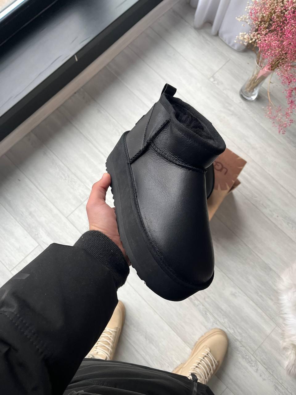 UGG Ultra Mini Platform Black v2