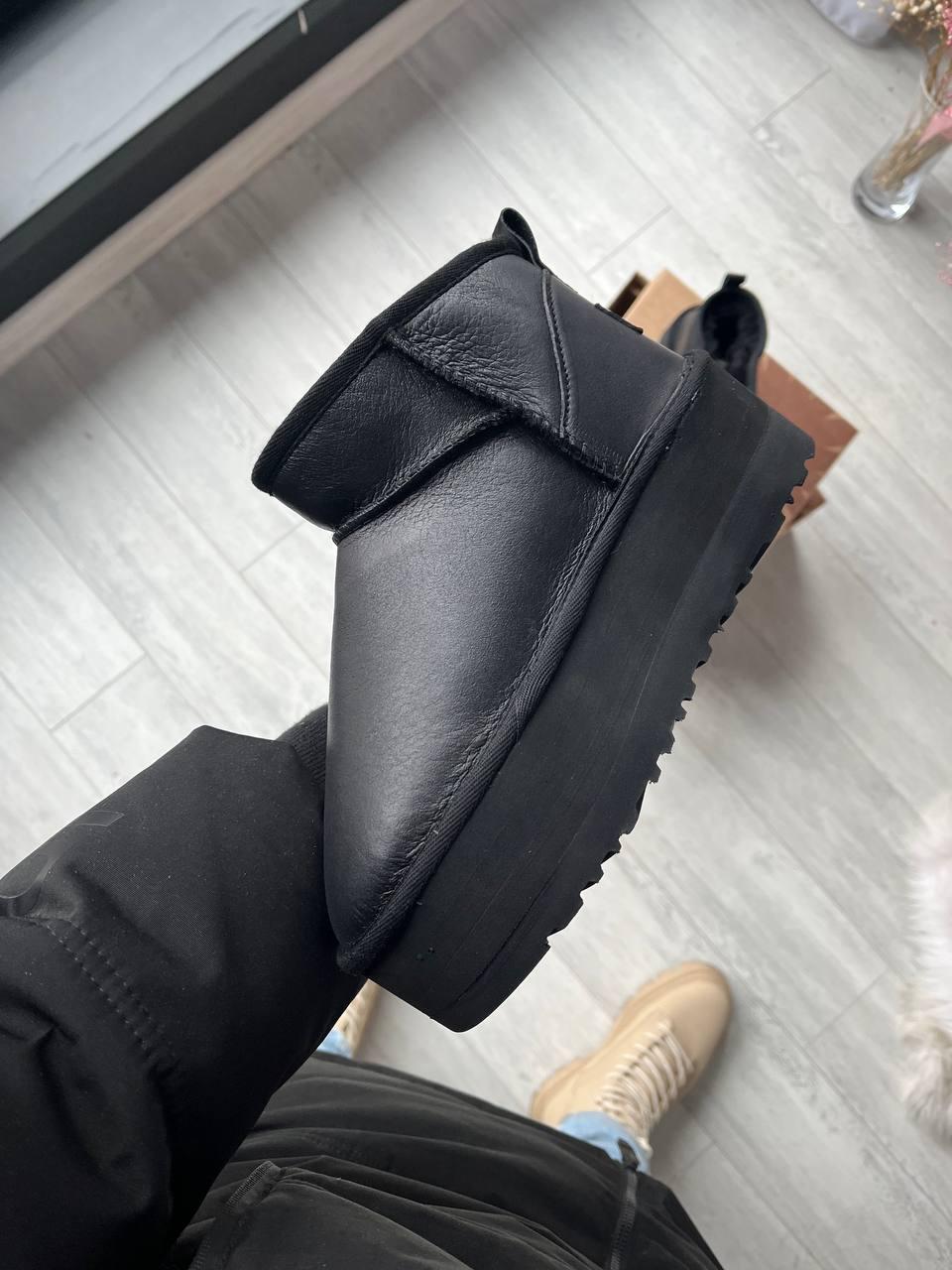 UGG Ultra Mini Platform Black v2