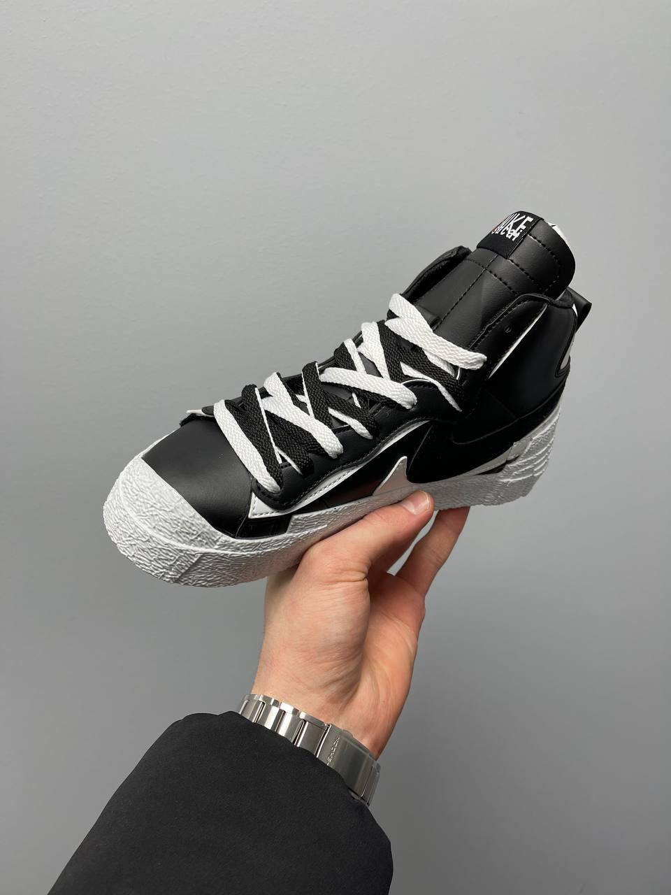 Blazer Mid x Sacai Black White