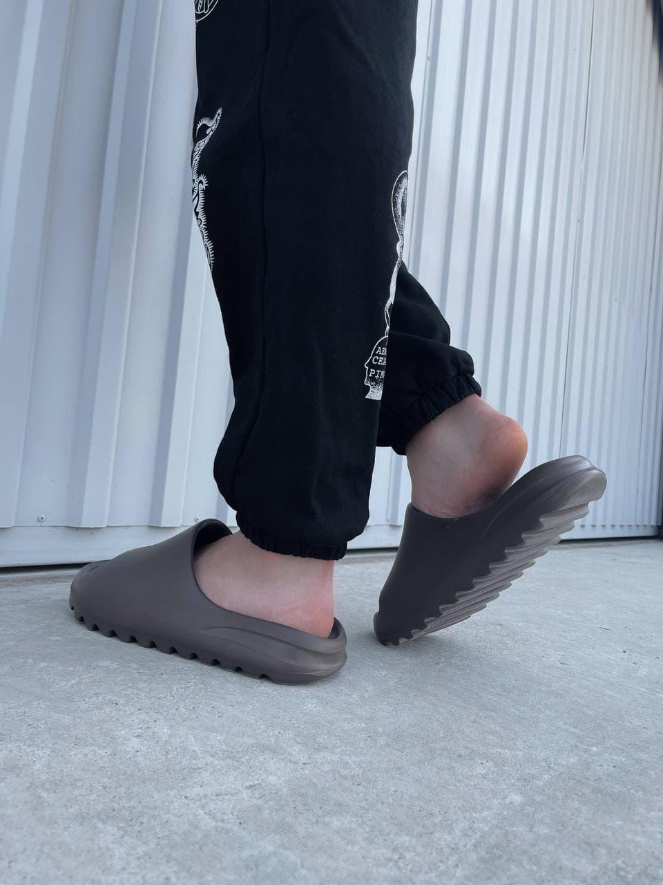 Adidas Yeezy Slide Soot