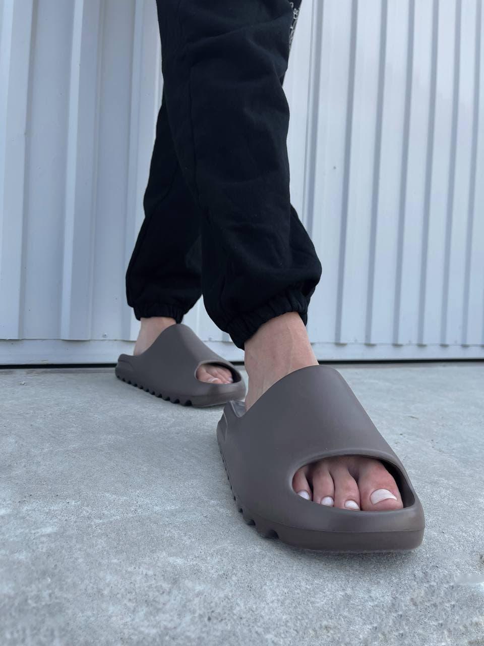 Adidas Yeezy Slide Soot
