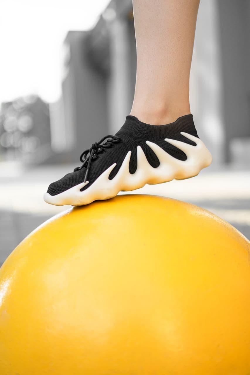 Adidas Yeezy Boost 450 Black White
